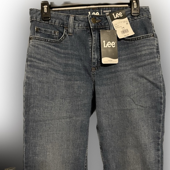 NWT•LEE Capri Jeans • Choose from Dark or Medium color denim - Picture 5 of 8